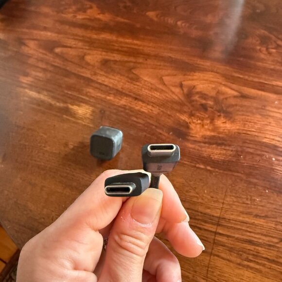 Nomad Base One Max Charging Station for Apple Watch and iPhone - Picture 6 of 8